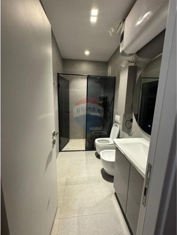Apartament 1+1 me qira tek Rruga e Dibrës!