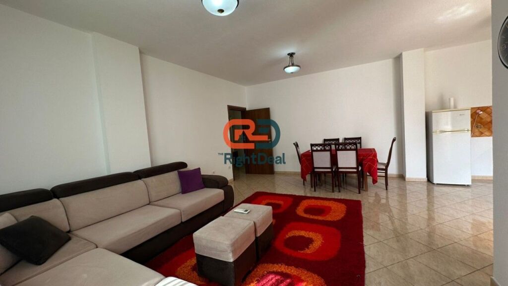 Ne Rr. Myslym Shyri, Jepet Me Qira Apartament 1+1 Totalisht I Mobiluar!