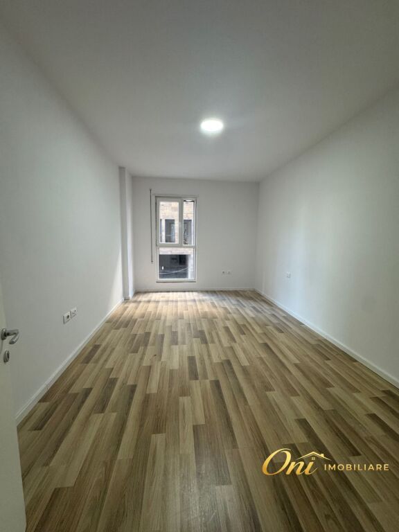 JEPET ZYRE ME QERA 106M2 DON BOSKO