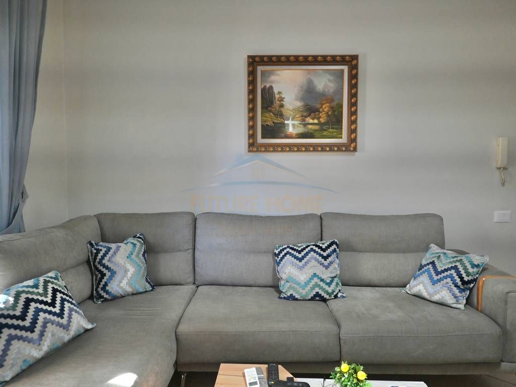 Qera, Apartament 2+1, Rruga Irfan Tomini