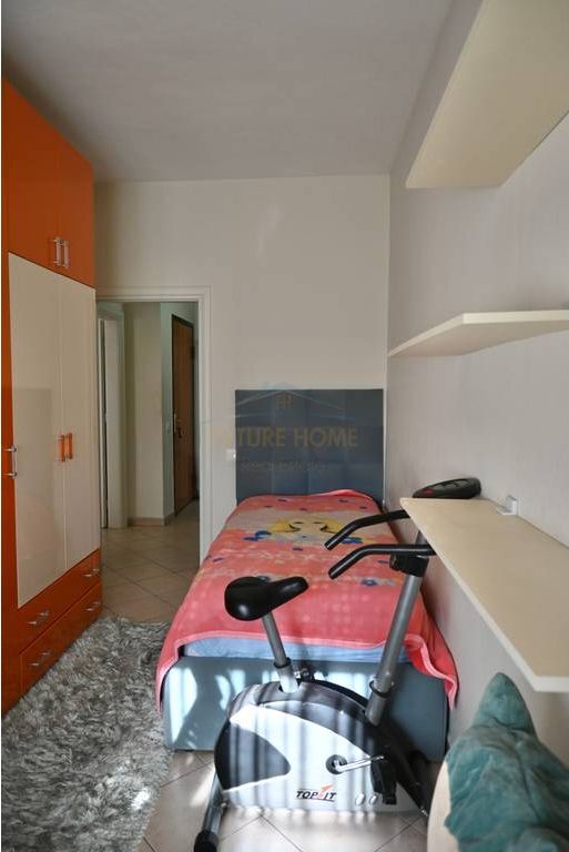 Qera, Apartament 2+1, Rruga Irfan Tomini