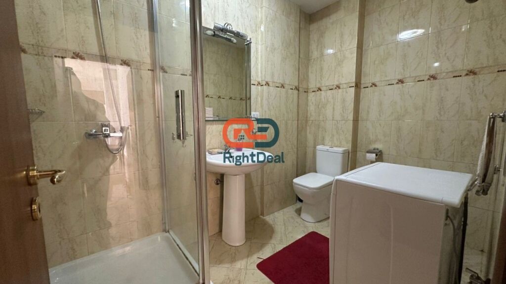 Ne Rr. Myslym Shyri, Jepet Me Qira Apartament 1+1 Totalisht I Mobiluar!