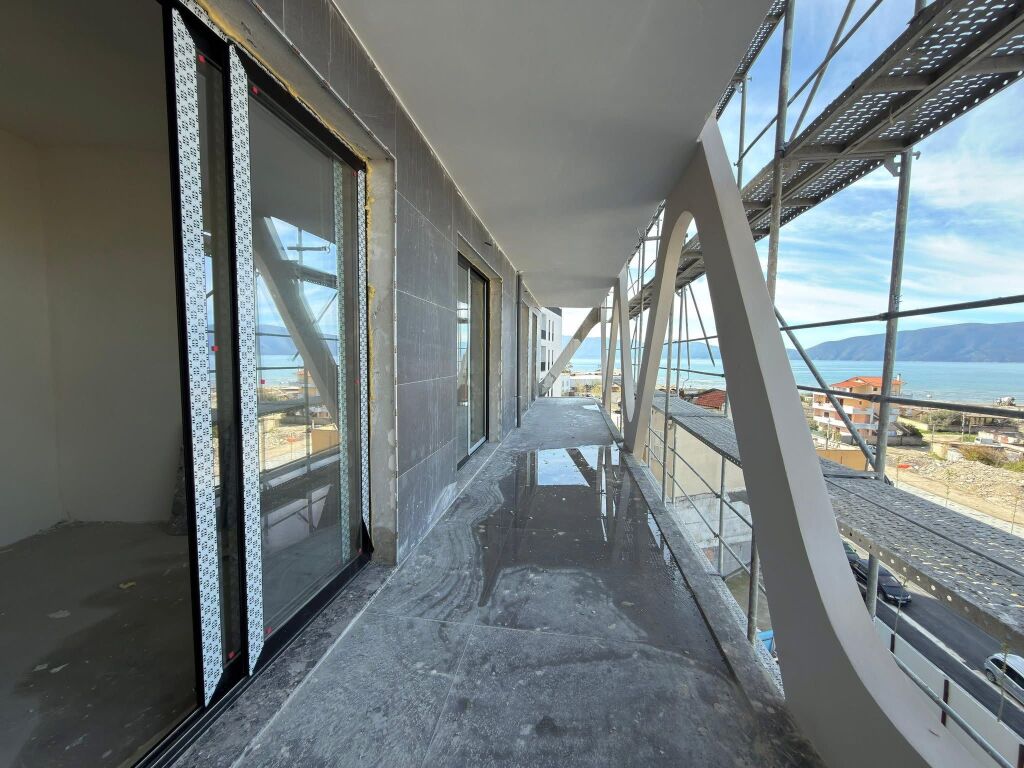 Apartament 1+1 Shitje Tek Porti Vlores Materia Cons
