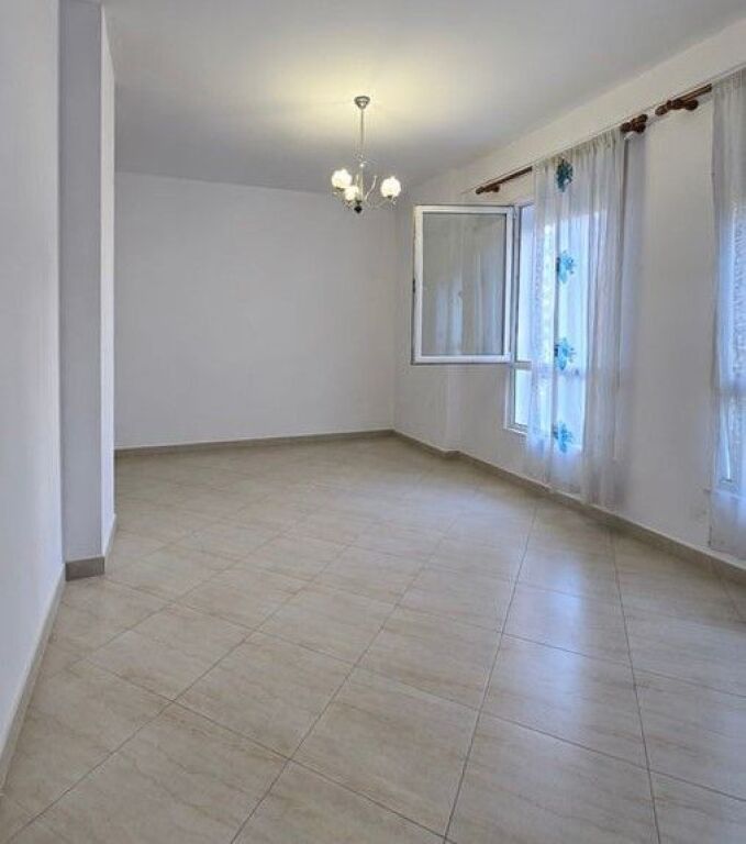 📌 SHITET APARTAMENT 2+1+2 – PAZARI I RI