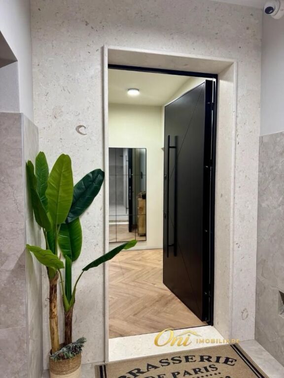 OFFICE FOR RENT 130M2 VASIL SHANTO