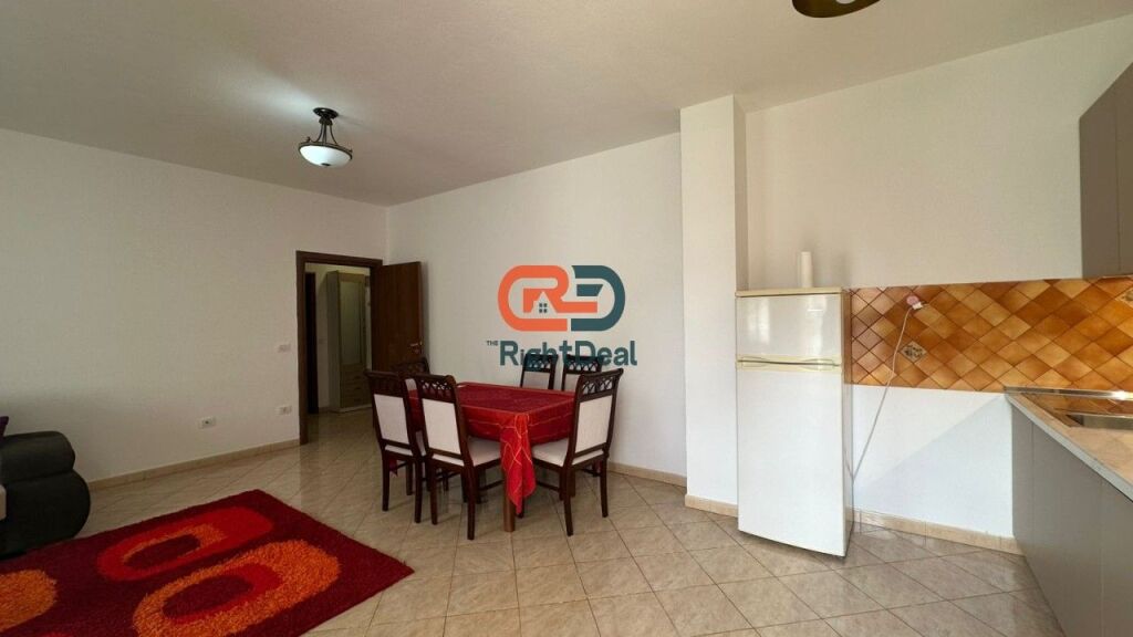 Ne Rr. Myslym Shyri, Jepet Me Qira Apartament 1+1 Totalisht I Mobiluar!