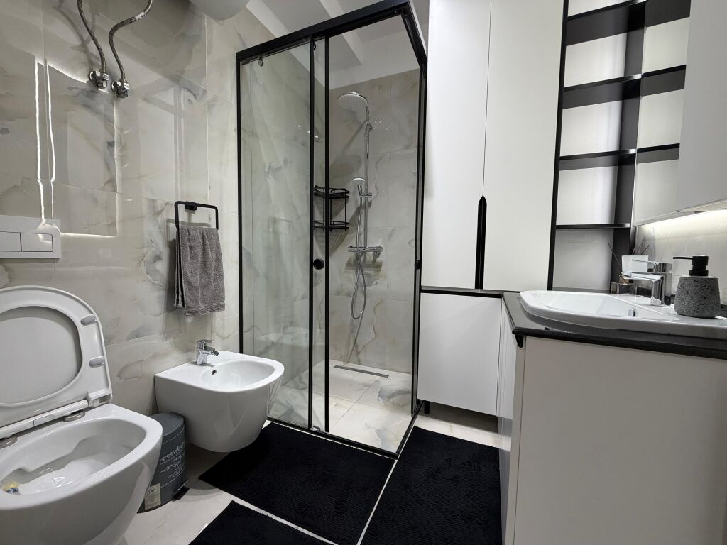 Apartment 2+1 with parking space , Kodra e Diellit