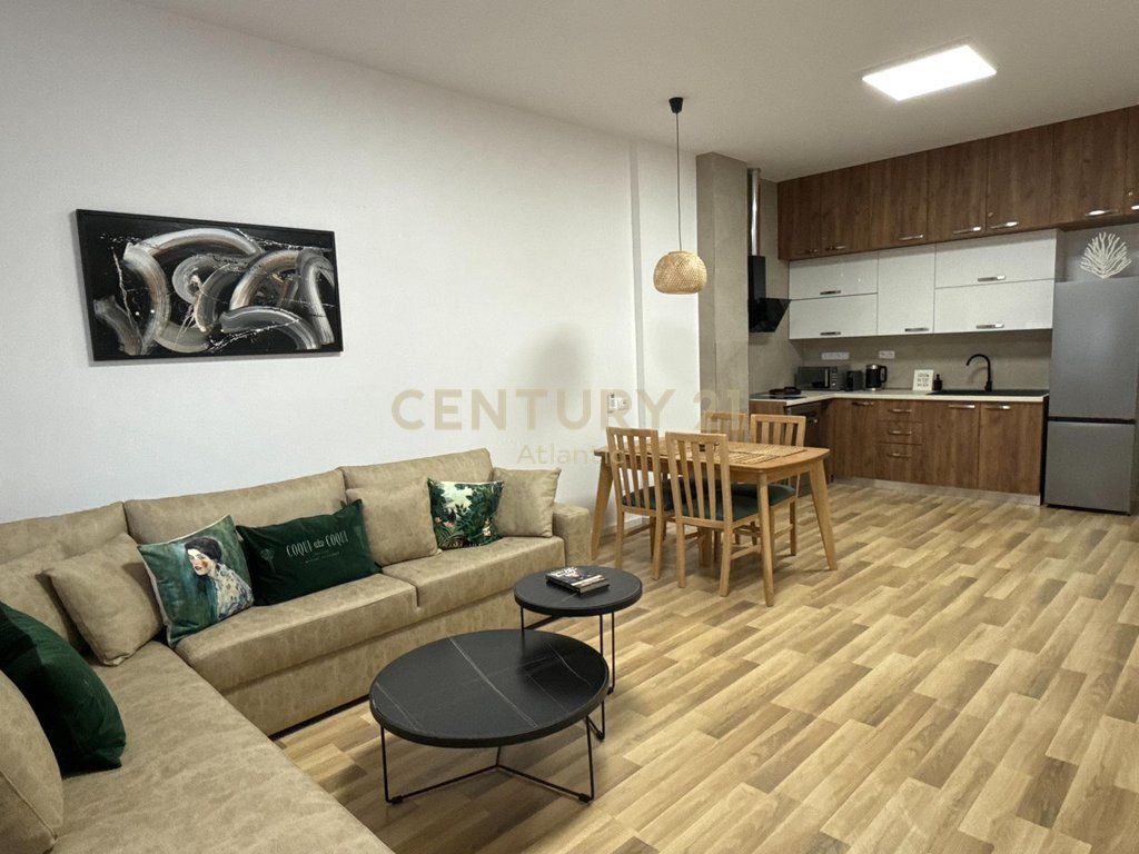 2 Apartamente 1+1 Për Shitje në Plazh, Durrës