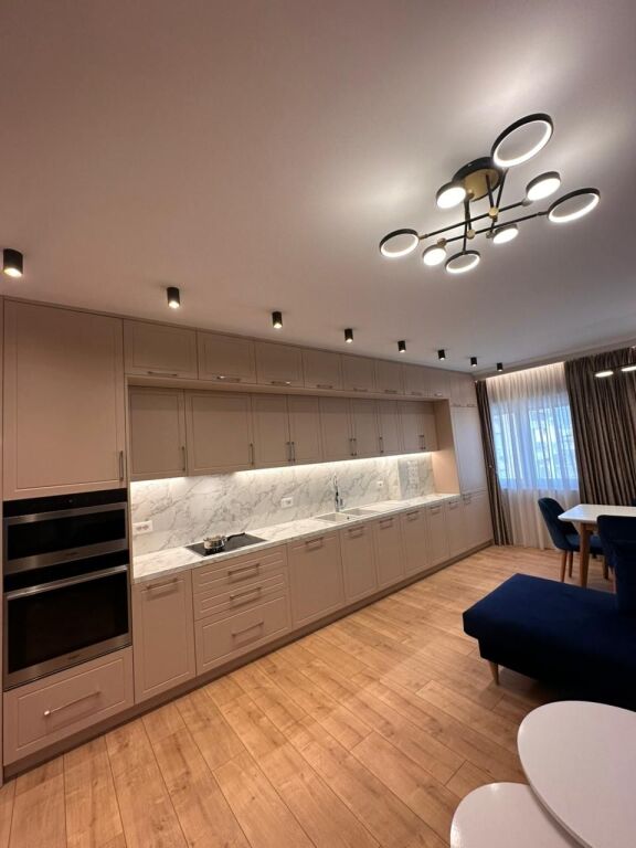 Rent, Apartment 3+1+2+Parking space Train Station, Tirana.
