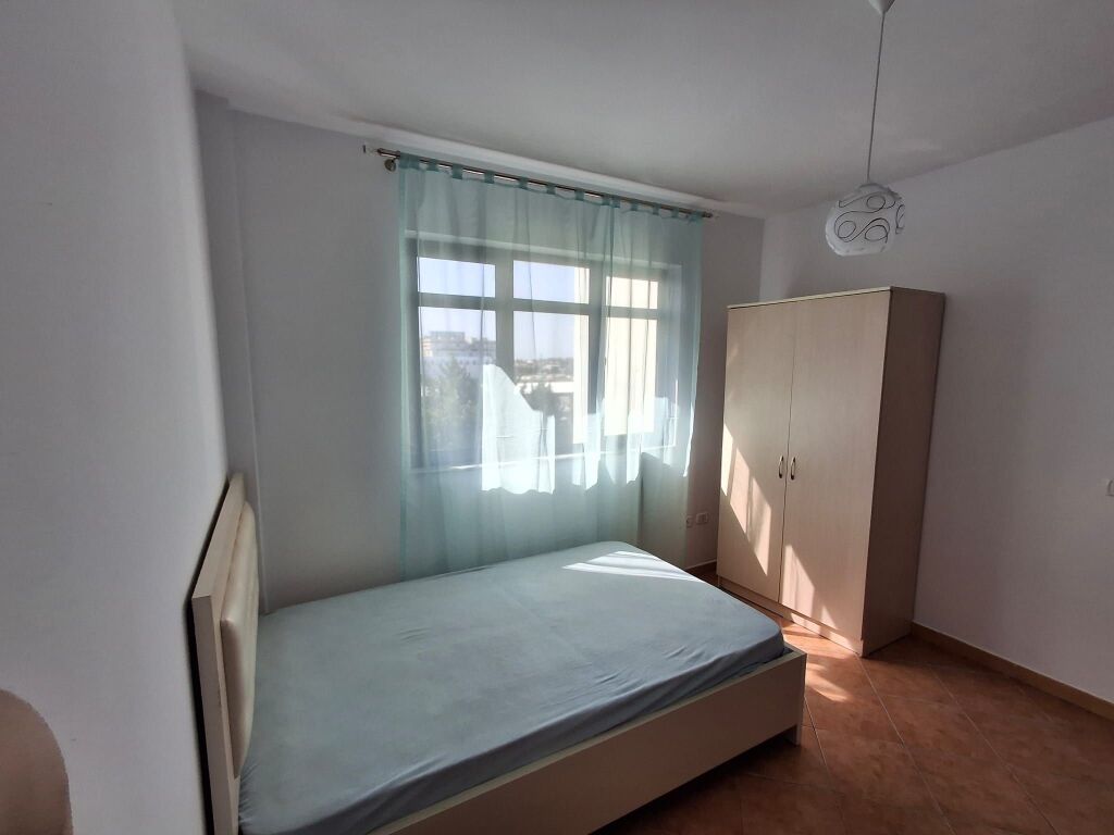 Apartament me qera 2+1