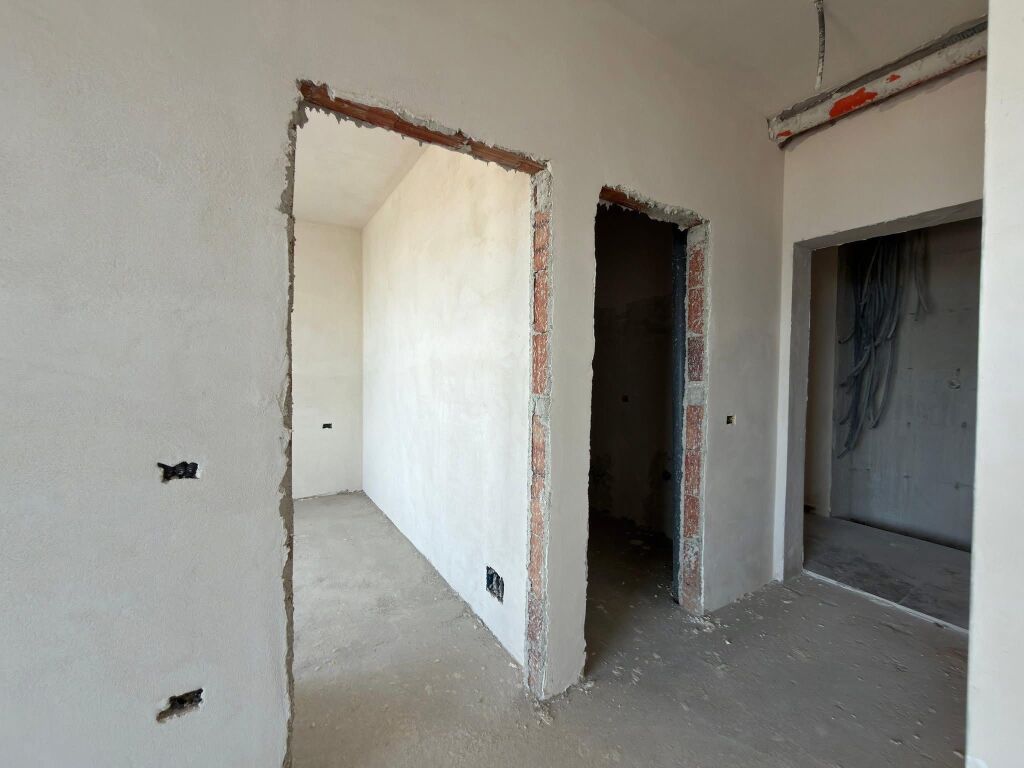 Apartament 1+1 Shitje Tek Porti Vlores Materia Cons