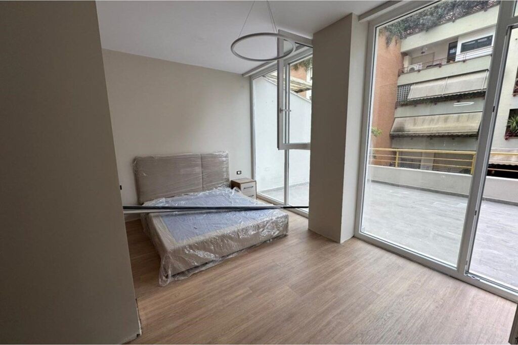 Jepet apartament 1+1 per qira , Kopshti Botanik