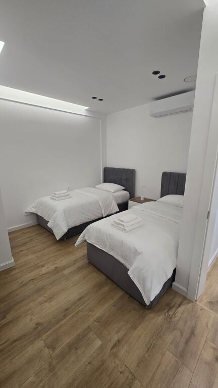 🔥Qira 3 Air-BnB🔥