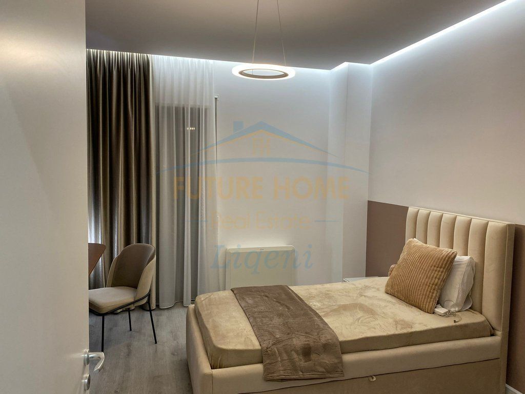 Qera, Apartament 2+1+Post Parkimi, Green City, Tiranë.