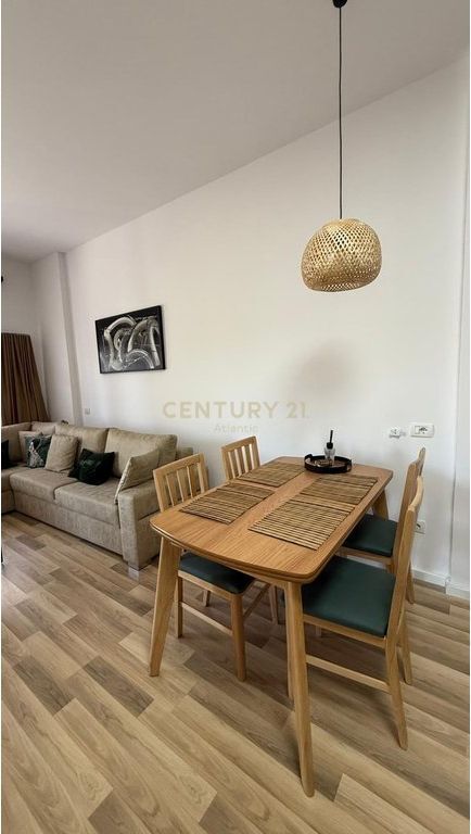 2 Apartamente 1+1 Për Shitje në Plazh, Durrës