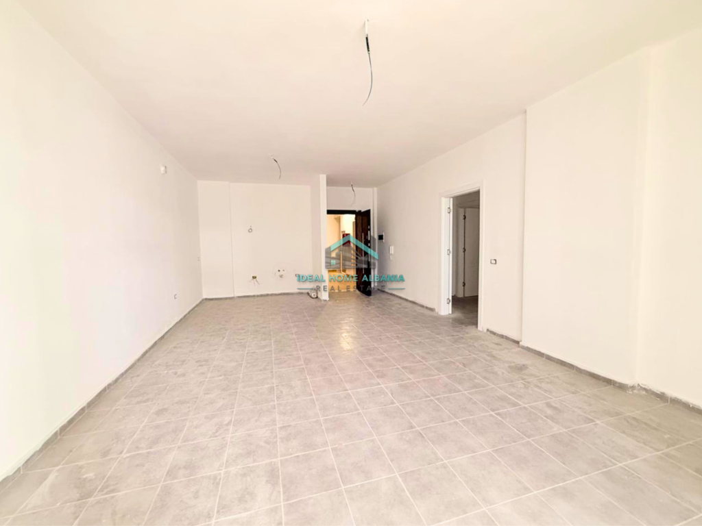 2+1 Apartment for sale – Lungomare, Vlorë