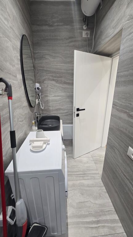 3 AirBnb in affitto, Viale Zogu 1