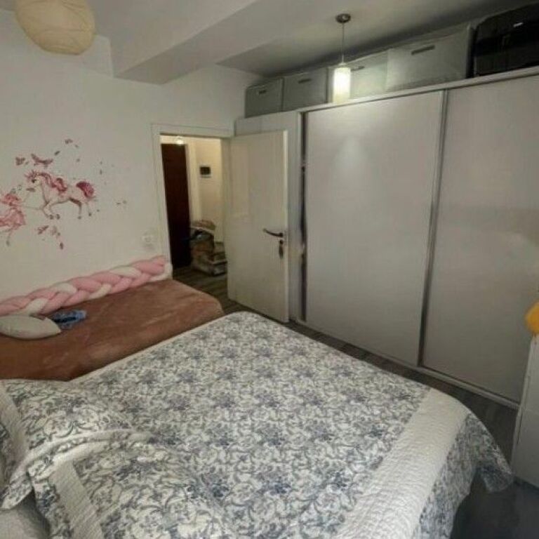 🏡✨ Shitet Apartament 1+1 – Pranë Materniteti i Ri ✨🏡