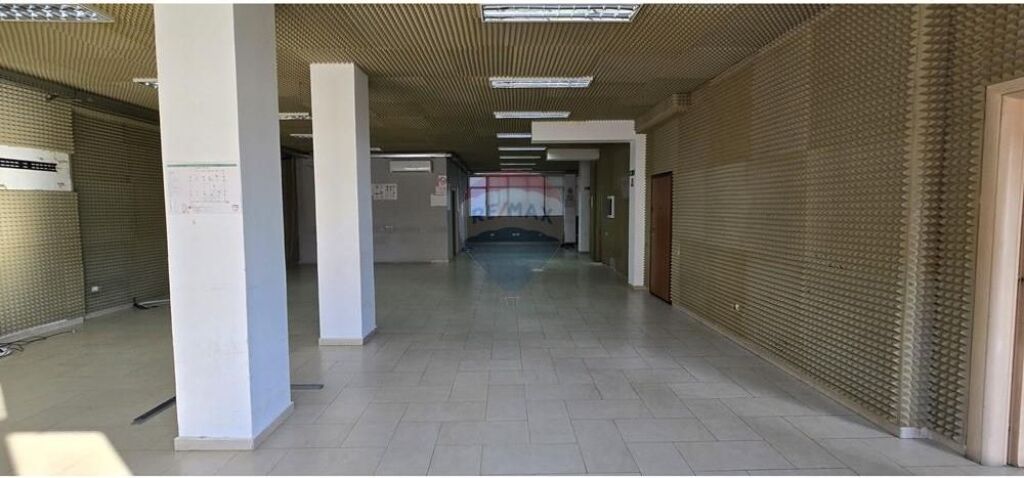 Ufficio - In Affitto - Via Budi, Tirana(ID: 530481008-131)