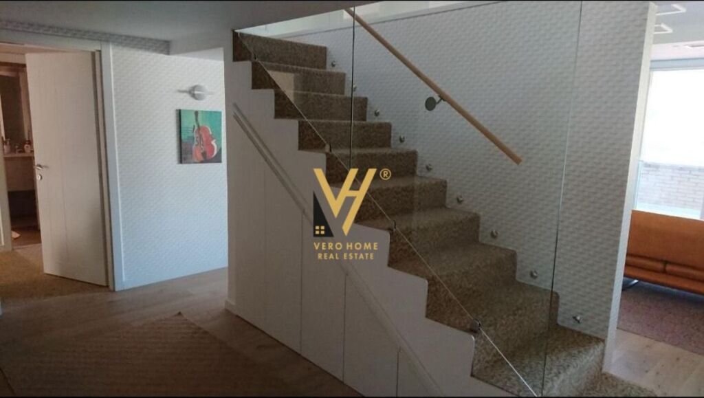 JEPET DUPLEX 4+1+3+VERANDE ME QERA TEK LIQENI THATE 2.000 EURO