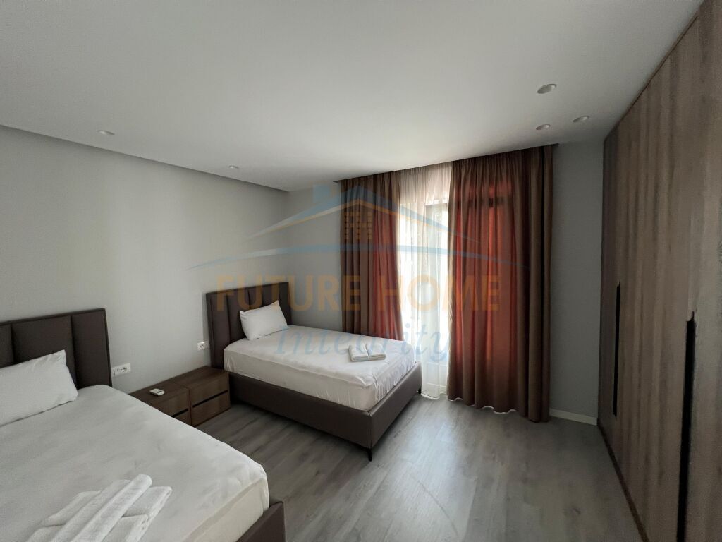 Qera, Apartament 2+1+2+Post Parkimi, Ambasada Turke, Tiranë.