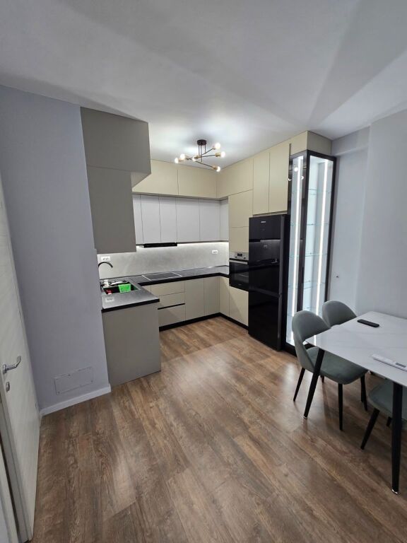 Apartament modern 1+1 qera +parking, Kompleksi E88