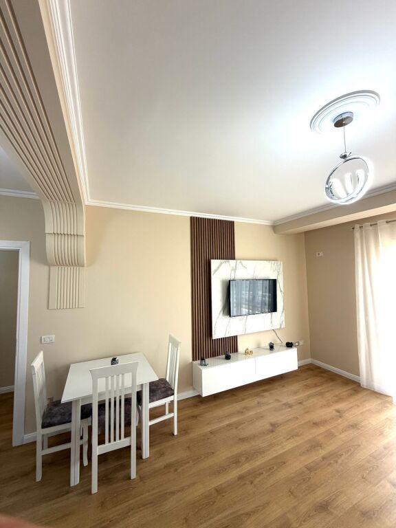 🏡 Shitet apartament 1+1 tek ish-Rajoni i Policisë, Durrës
