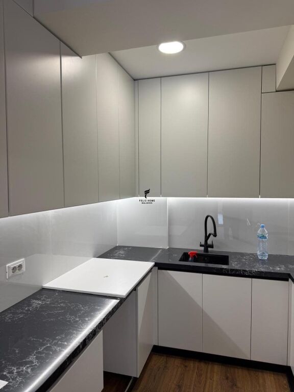 SHITET APARTAMENT 3+1 KODRA E DIELLIT 2 330.000 EURO FH-73333