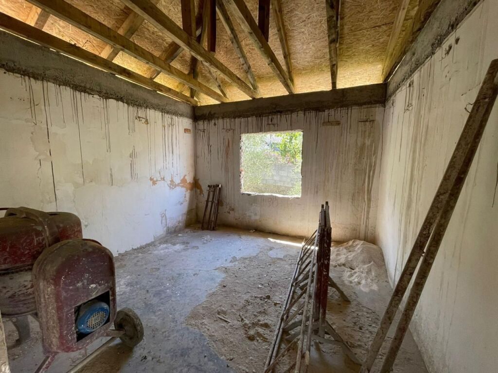 🏡 Shitet Shtëpi Private në Shkallnur, Durrës