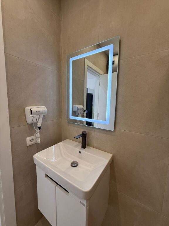 APPARTAMENTO IN AFFITTO 1+1 VIA SIRI KODRA 60.000 LEKE FH-73402