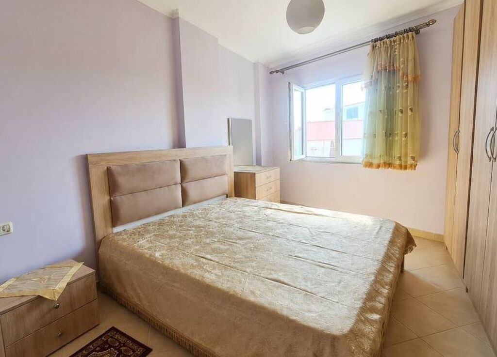 JEPET ME QIRA APARTAMENT 2+1 NE FRESK!!