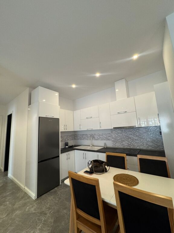 Apartment 2+1+2+parking for rent in Delijorgji Complex