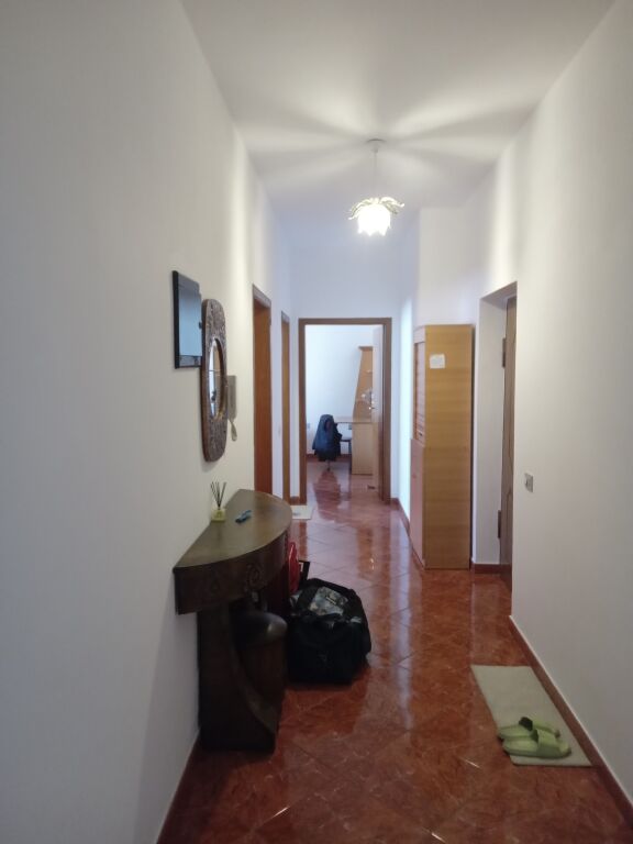 🏡✨ For Rent | 2+1 apartment for rent on the side of the Boulevard, Vlora 🌟 📍 The apartment is located on the 9th floor and