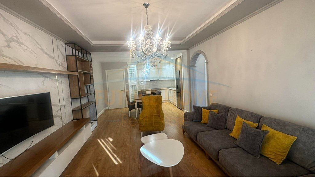 Qira, Apartament 3+1 + Post Parkimi, Green City, Unaza e Re