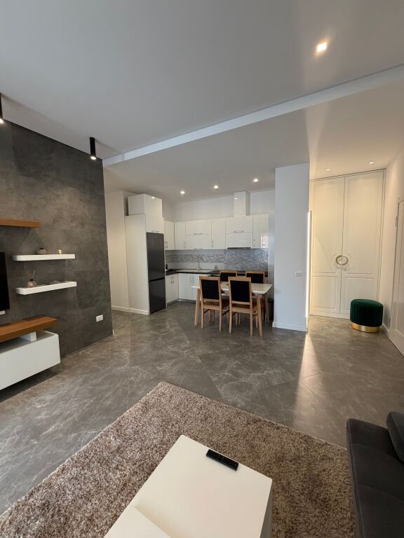Apartment for rent 2+1+2+parking space in Delijorgj