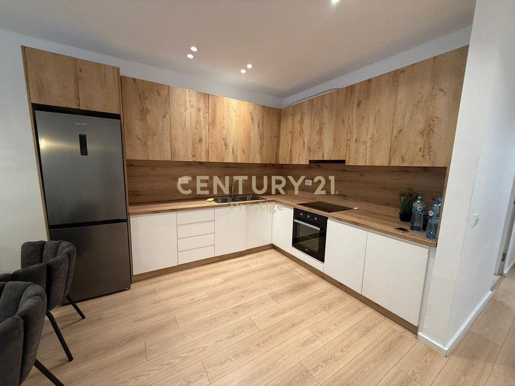 APARTAMENT 2+1+2 NE SHITJE, PRANE RADISSONIT, LIQENI I THATE!