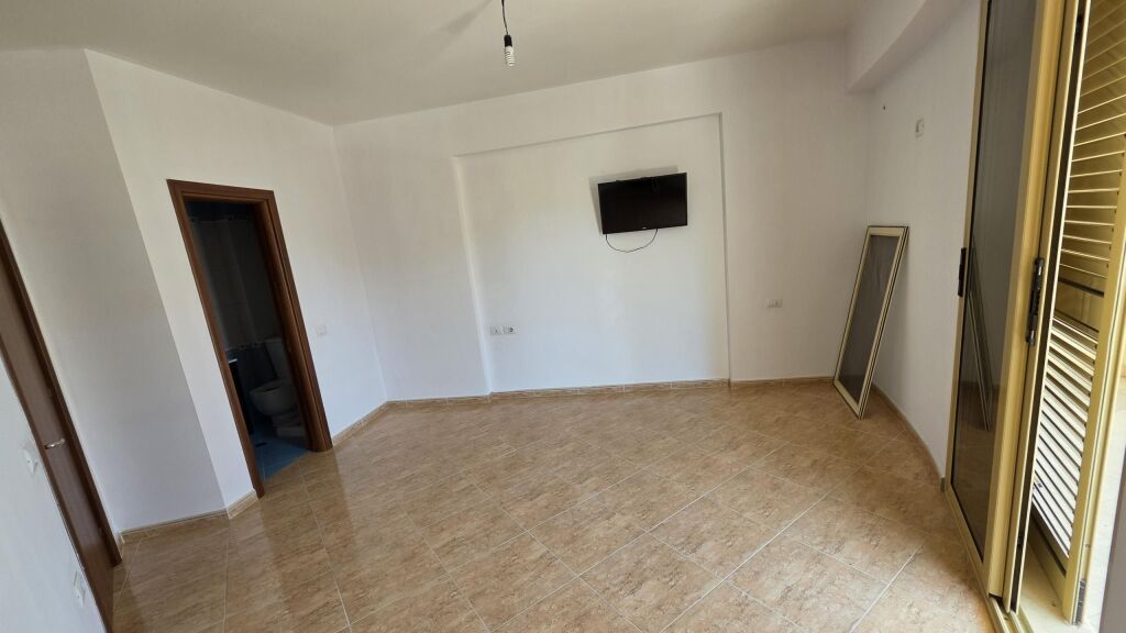 A Vlora, Lungomare Vendesi in Vendita Appartamento 2+1 Con Vista Mare!