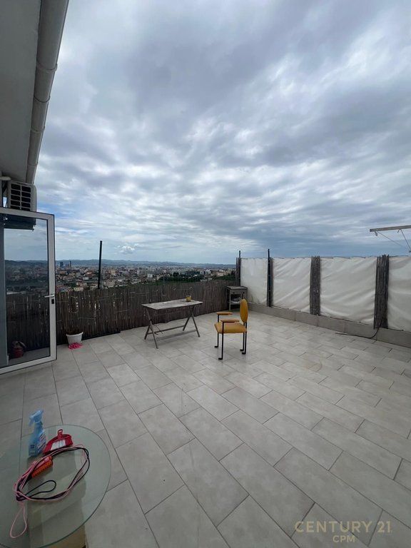 Shitet Apartament 1+1 + Verand tek Fresku! 130,000 €