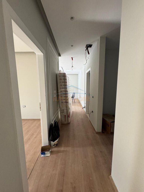 For sale, 2+1 Apartment, 5 Maji, Tirane.