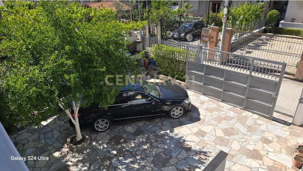 Villa su 3 piani in vendita a Durrës, !!