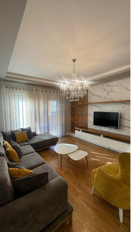 Qira, Apartament 3+1 + Post Parkimi, Green City, Unaza e Re