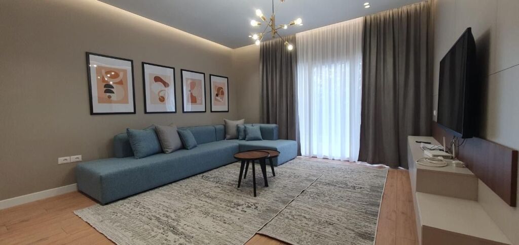 2+1, well furnished, near the mosque botanical garden, 1200 euros
