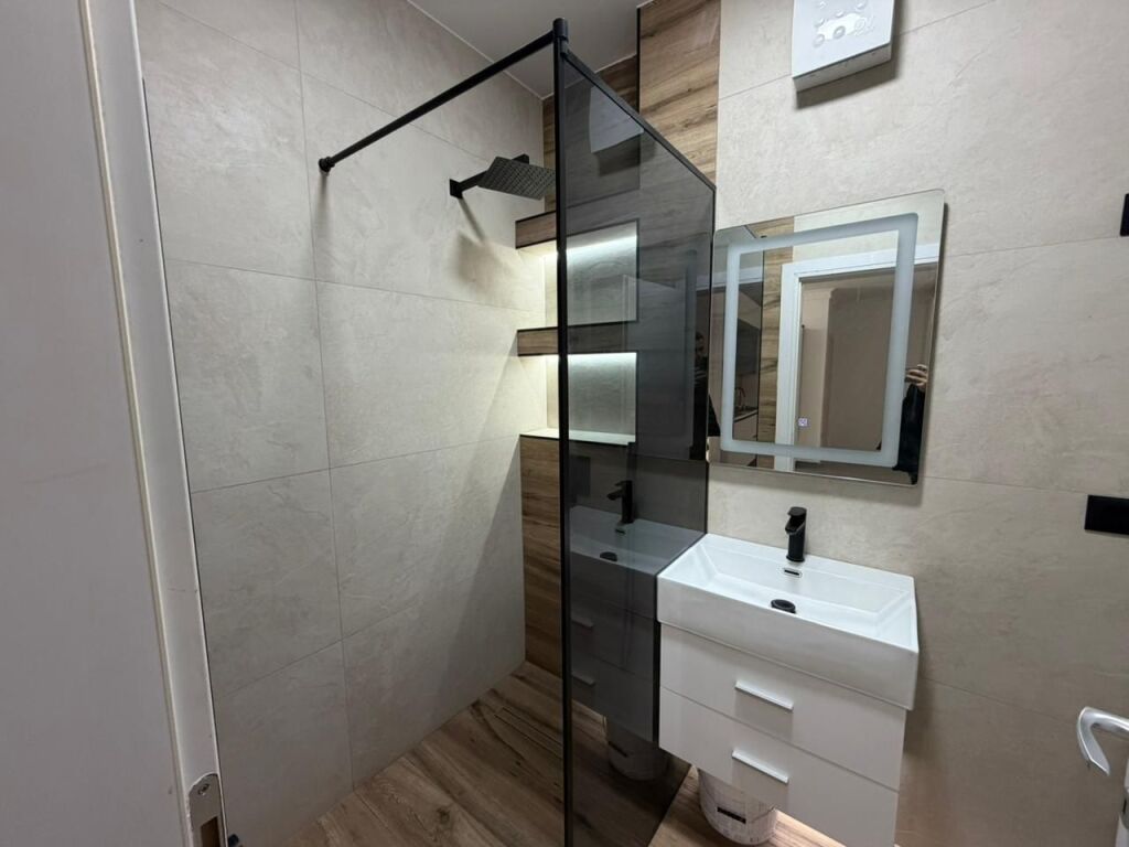 🏡 Apartment 2+1 for rent   📍 Area: Yzberisht / Grand Gallery💰 Price: 55,000 lek/month