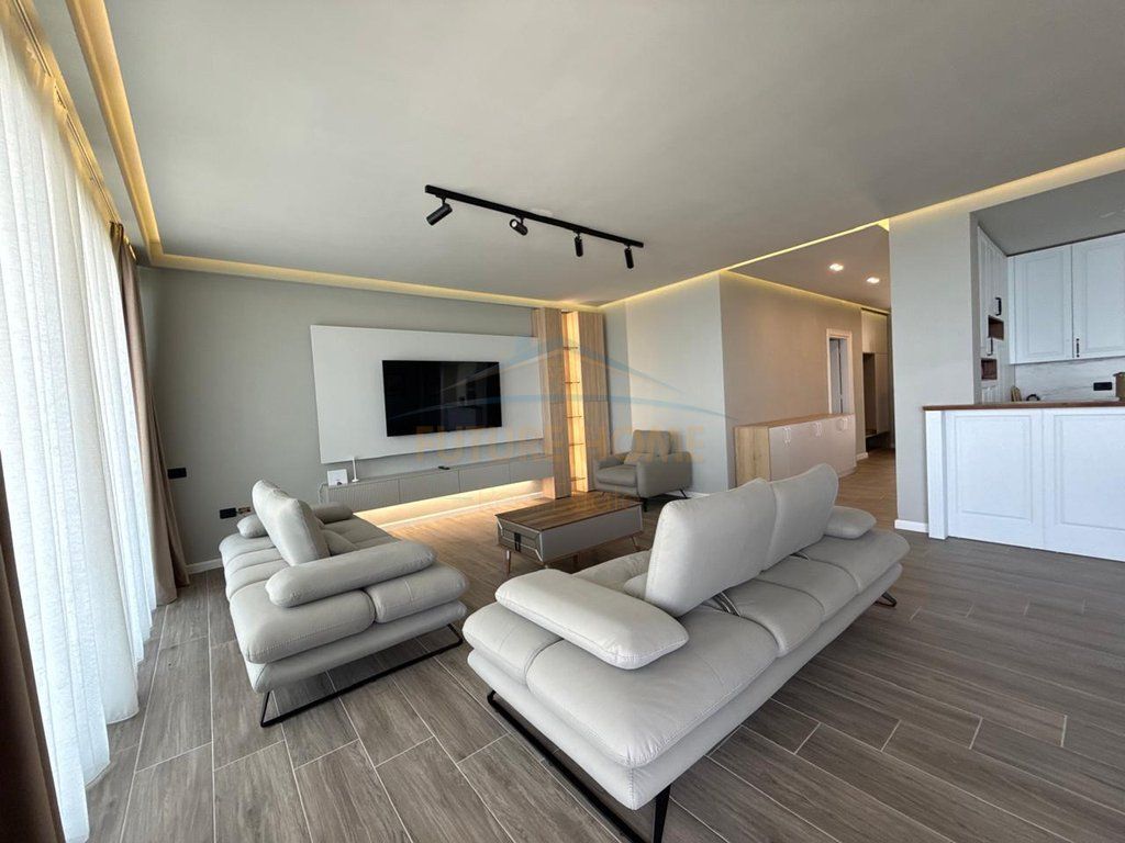 For sale, Apartment 2+1+2, Cold water, Vlore