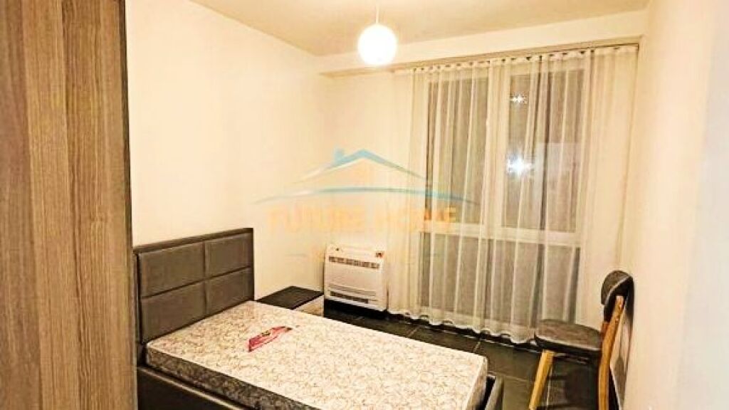 Qera, Apartament 2+1, Rruga 5 Maji, Tiranë.