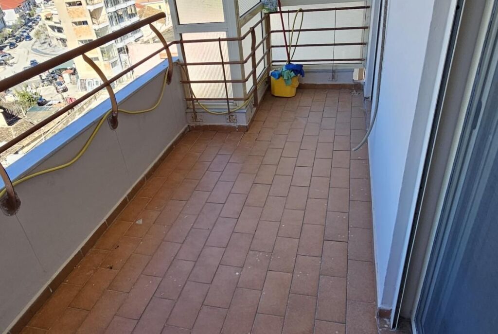 Presso la Scuola Ali Demi, Appartamento 2+1+2 in Affitto con Spazio Ampio!