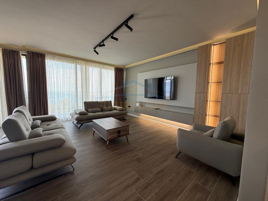 For sale, Apartment 2+1+2, Cold water, Vlore
