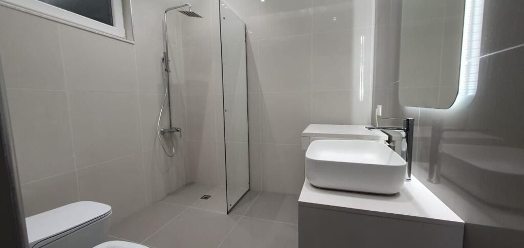 2+1, well furnished, near the mosque botanical garden, 1200 euros