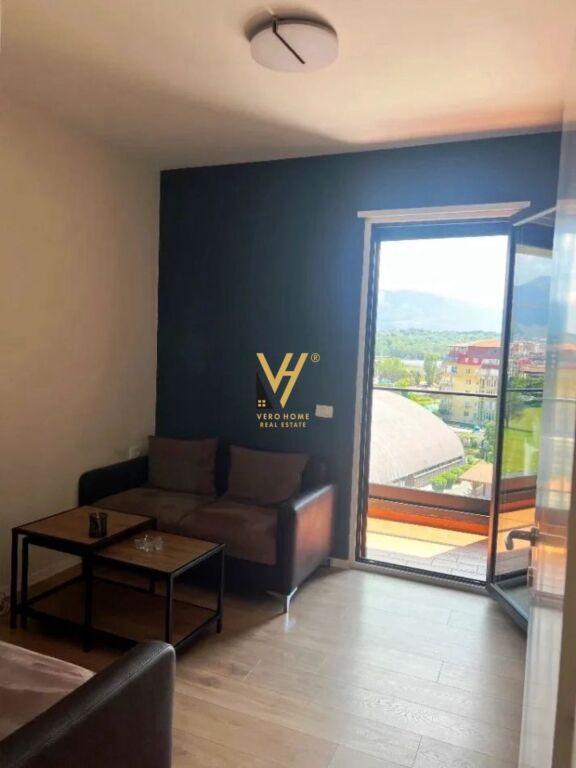 BUSINESS PREMISES 100 M2 FOR RENT AT OLIMPIKU 1,100 EURO