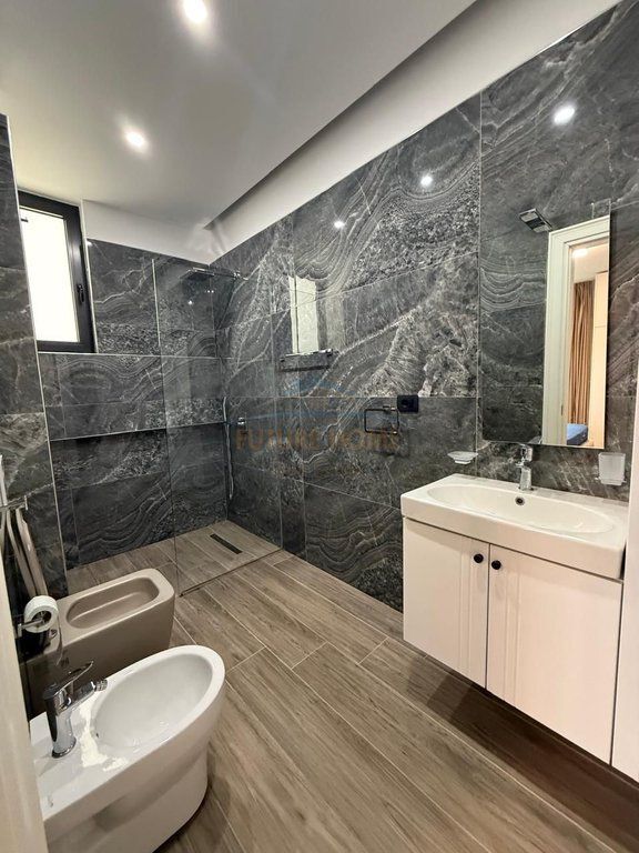 For sale, Apartment 2+1+2, Cold water, Vlore